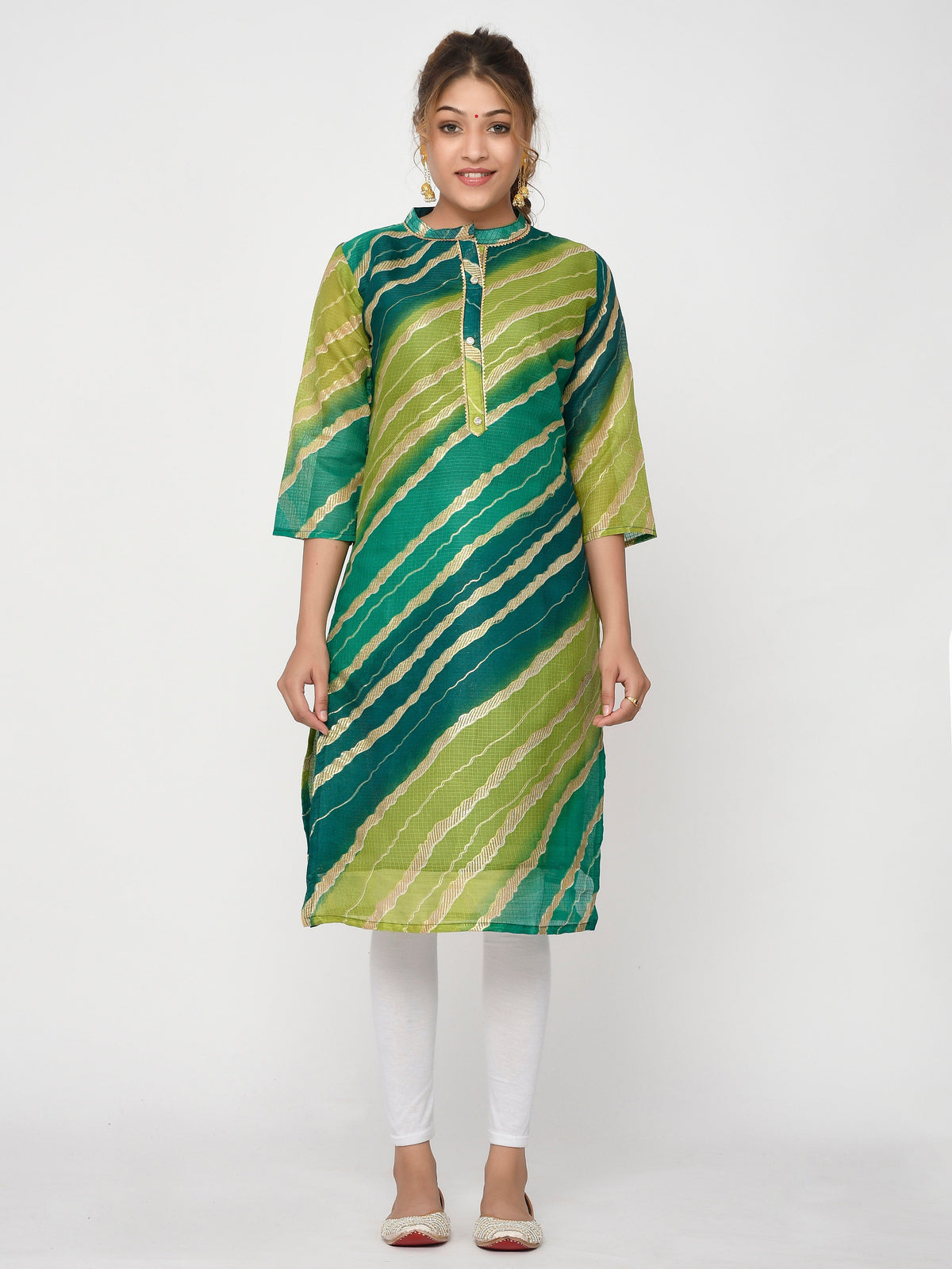 Women Green & Golden Leheriya Printed Straight Aahi Kurta