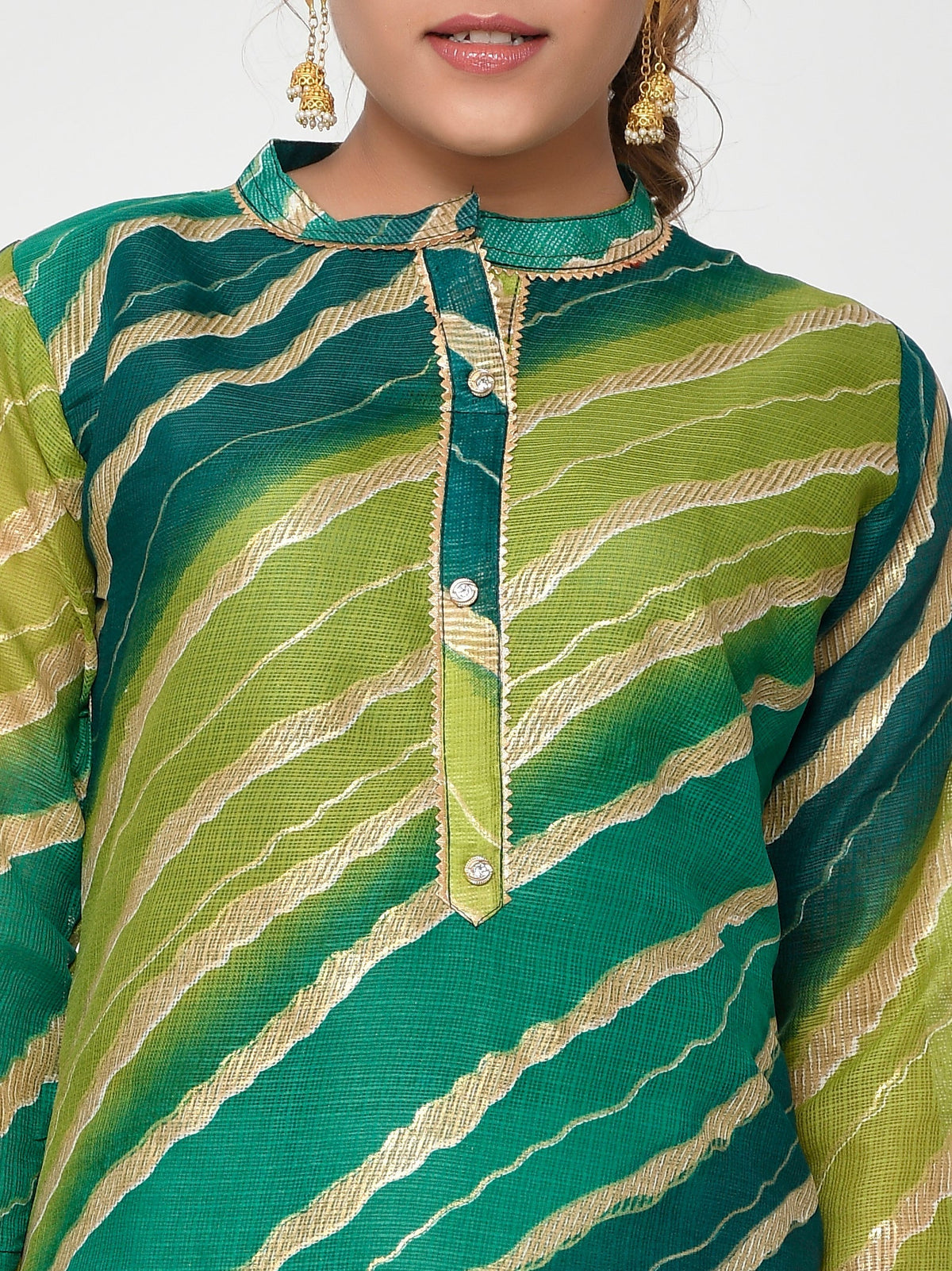 Women Green & Golden Leheriya Printed Straight Aahi Kurta
