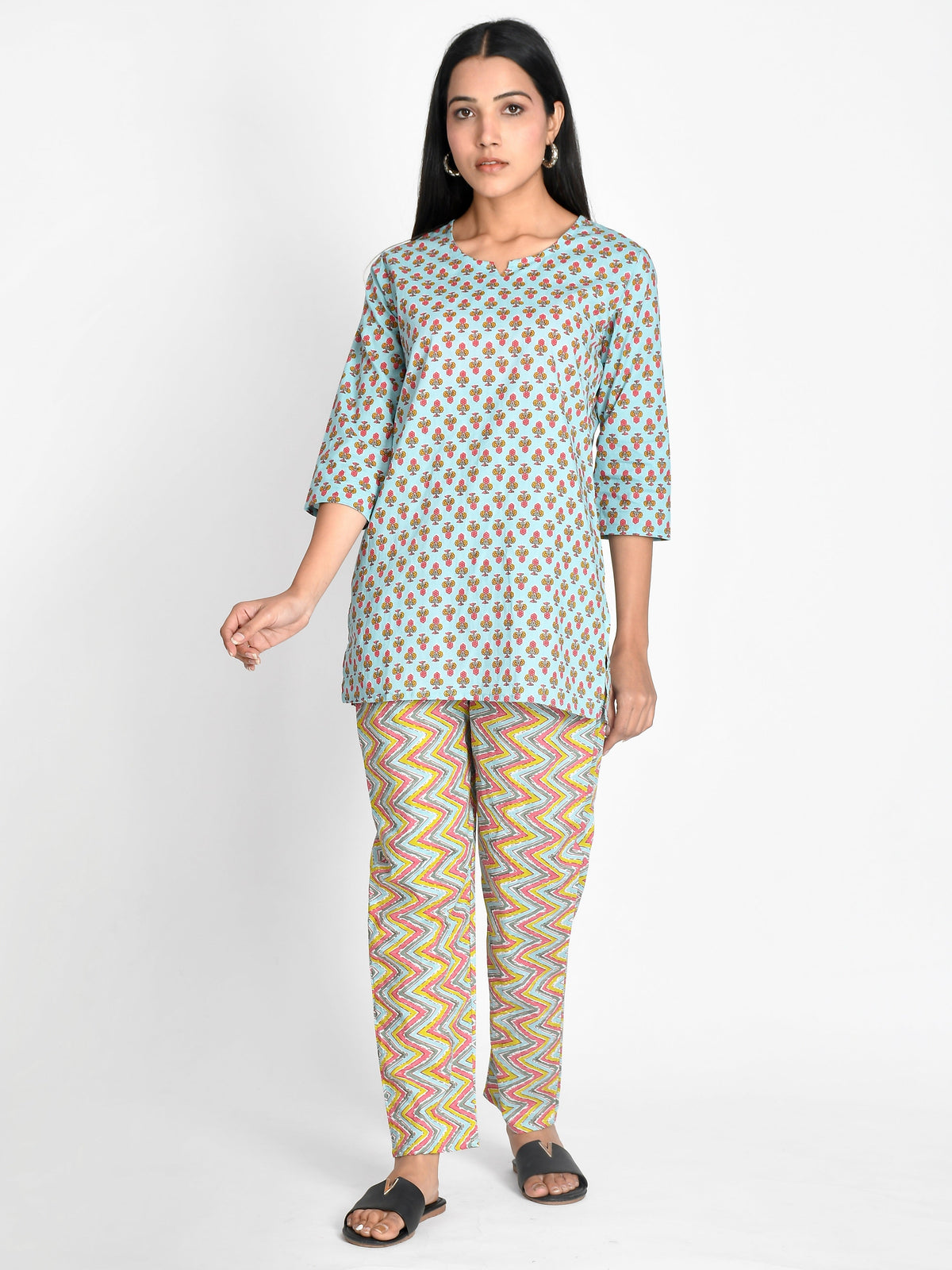 Women Pure Cotton Floral Printed Night Suit for girls