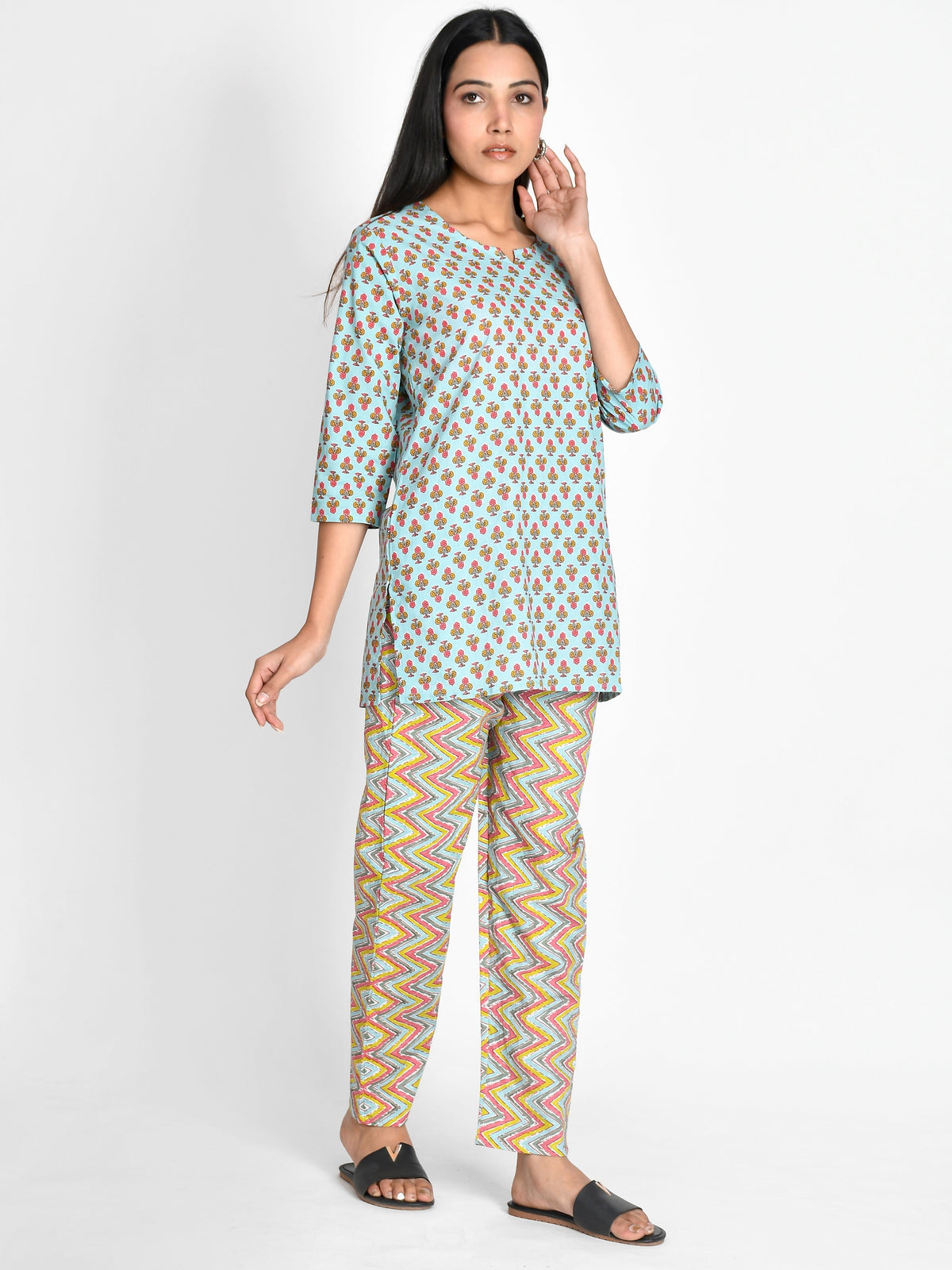 Women Pure Cotton Floral Printed Night Suit for girls