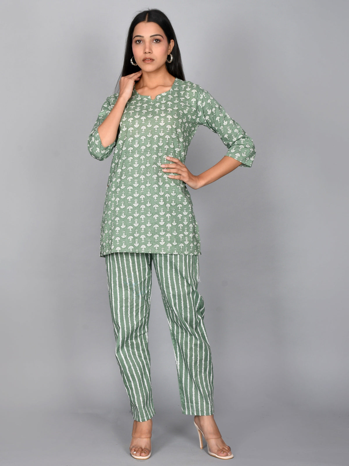 Women Pure Cotton Floral Printed Night Suit For Women & Girls